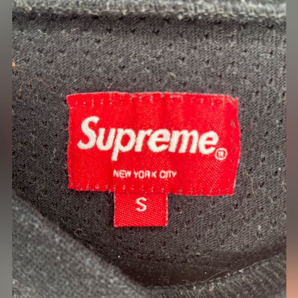 Supreme Brand Black Mesh Short Sleeve Tee with Embroidering